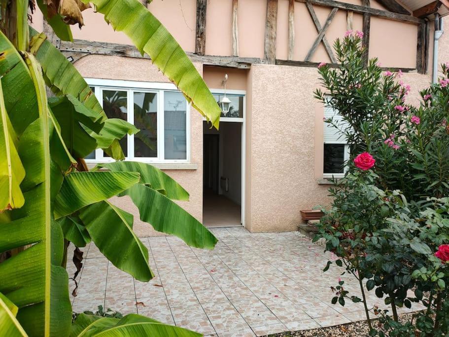 Meuble 3 Etoiles Dans Un Petit Village Du Gers Villecomtal-Sur-Arros المظهر الخارجي الصورة