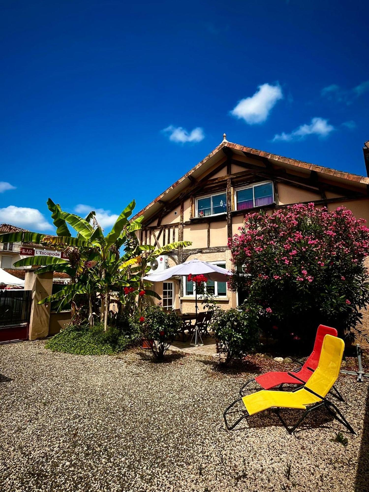Meuble 3 Etoiles Dans Un Petit Village Du Gers Villecomtal-Sur-Arros المظهر الخارجي الصورة